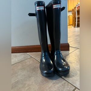 Hunter Glossy Black Rain Boots size 7/7.5